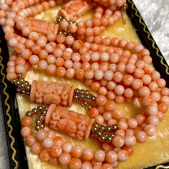 Vintage Angel Skin Coral 14K Gold Carved Shou Bead Triple Strand Necklace - Picture 8 of 12